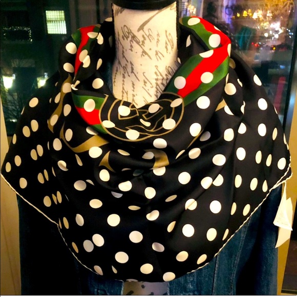 poshmark gucci scarf
